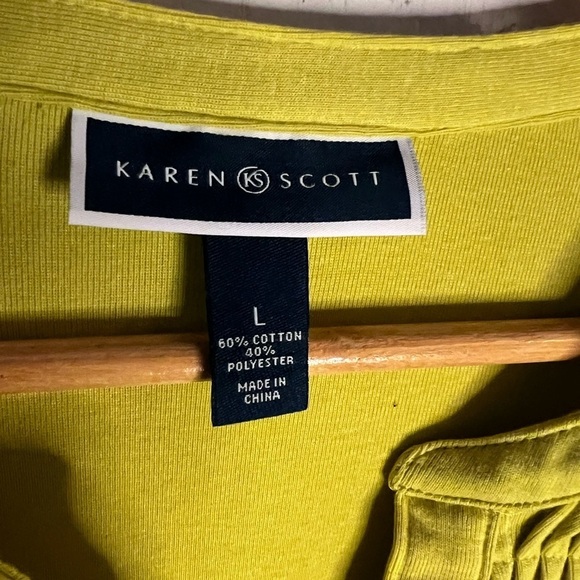 Karen Scott 3/4 Sleeve Smocked Shirt Yellow Size Large - Picture 3 of 4